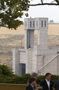 (Photo:AP Ted S. Warren)A security official stands on top of one of the towers at the Ice Harbor Lock and Dam near Burbank, Wash. Friday, Aug. 22, 2003 during a speech by President Bush. Security was tight at the facility as Bush spoke about environmental and salmon issues.