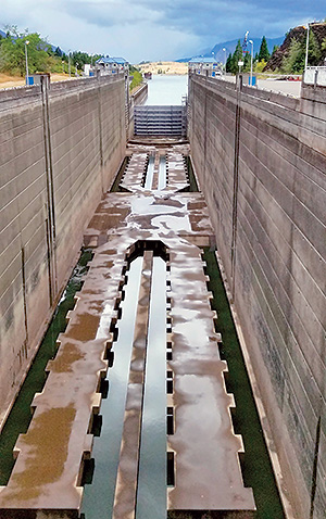 A dry boat lock on the Bonneville Dam on the Columbia River. (Megan Innes/U.S. Army Corps of Engineers)
