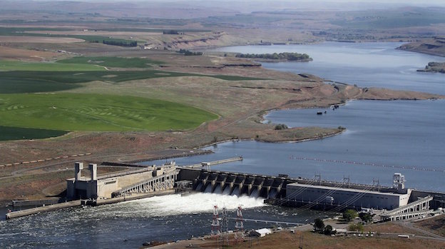 A joint federal and state look is planned at whether the benefits of Ice Harbor Dam near the Tri-Cities and three other lower Snake River dams could be reasonably replaced if the dams are breached. (Bob Brawdy photo)