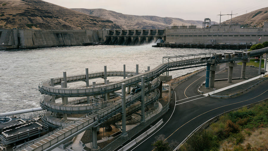 A juvenile salmon capture and transport structure at Lower Granite Dam, one of the four Lower Snake River dams. Despite such efforts, multiple salmon runs on the river are veering toward extinction. (photo credit: Kiliii Yuyan)