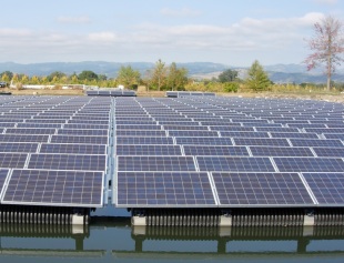 The Far Niente winery in Napa Valley pioneered the world's first large-scale floatovoltaic system with SPG Solar in 2011.