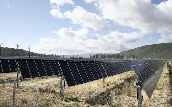 Oregon regulators have approved the siting of the 3,900-acre Obsidian solar project near Christmas Valley despite objections it will be disruptive to agriculture. (Mateusz Perkowski photo)