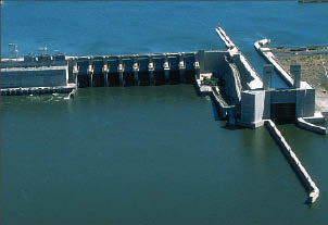 Dix Corp. will replace the navigation-lock gate shown on the right side of this photo of Lower Monumental Dam on the Snake River. (ACOE)
