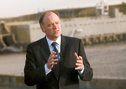 (Rajah Bose photo) Mike McGavick, a Republican hopeful for the U.S. Senate, appeared at Ice Harbor Dam on Tuesday to talk about his opposition to breaching the four lower Snake River dams.