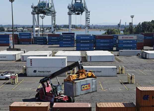 Port of Portland's Terminal 6 was shut down over the weekend, and port officials are preparing a contingency plan in case of a lockout or strike as labor negotiations continue. (Beth Nakamura photo)